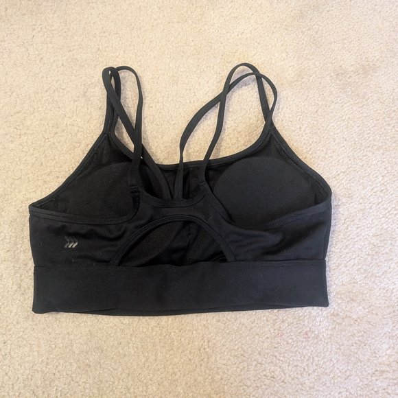 Women's Medium LIKE NEW All In Motion Black Strappy Sports Bra - Picture 3 of 7